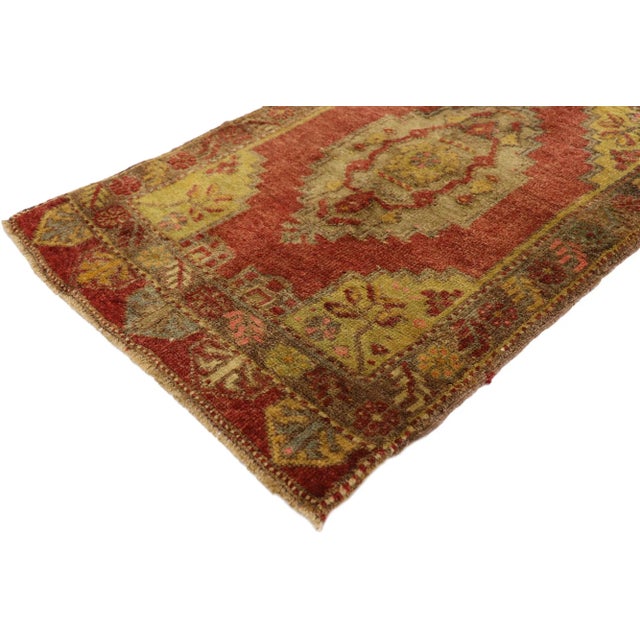 51412 Vintage Turkish Yastik Rug, 01'10 x 03'00. This hand-knotted wool vintage Turkish Yastik rug is a captivating blend...