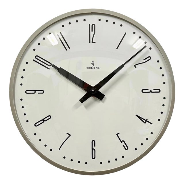 Industrial Factory Grey Wall Clock from Siemens, 1970s For Sale