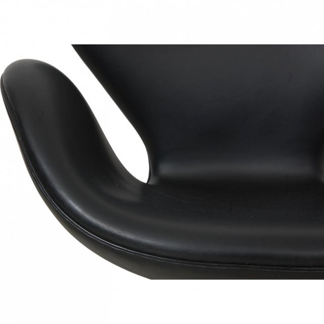 Vintage Swan Chair in Black Leather by Arne Jacobsen, 1960s For Sale - Image 14 of 18