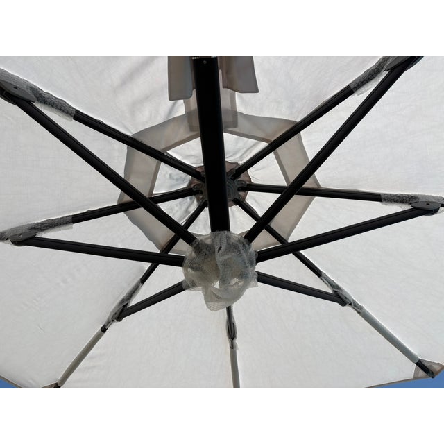 Tuuci® Ocean Master Max Cantilever Umbrella With Tilt – 9' Octagonal For Sale - Image 12 of 18