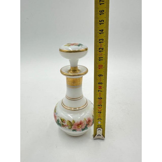 Antique Opaline Perfume Bottle Decorated with Painted Flowers, 1890s, in Very Good conditions. Designed 1890 to 1919