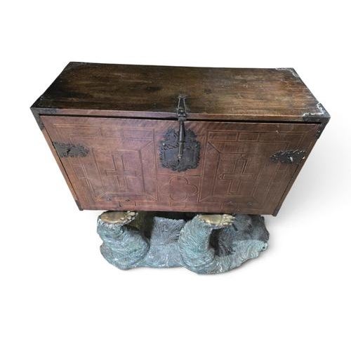 17th Century 17th Century Spanish Bargueño Cabinet with Secret Drawers and Marquetry, 1670 For Sale - Image 5 of 17