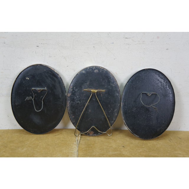 3 Antique Oval Silver Plated Wall Hanging & Tabletop Picture Frames 6" For Sale - Image 10 of 10