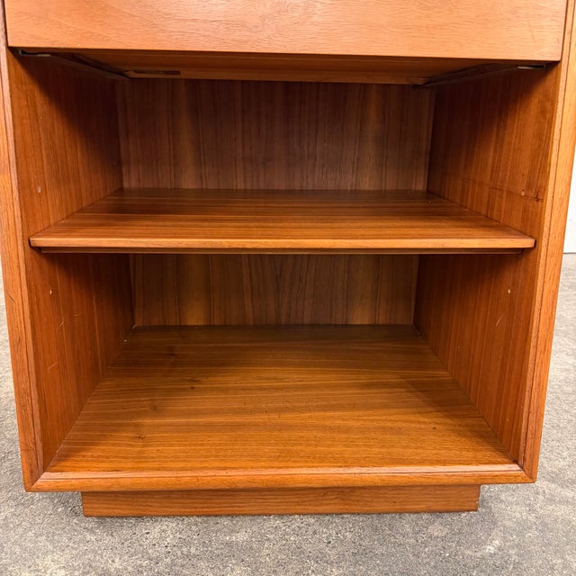 Mid 20th Century Mid Century Modern Kipp Stewart for Drexel Decleration Walnut Nightstand For Sale - Image 5 of 11