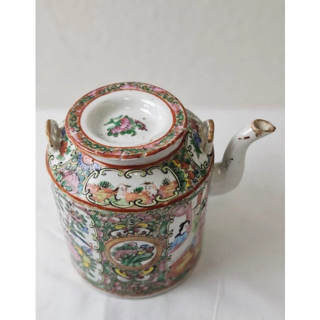 Chinoiserie Antique Chinese Rose Medallion Porcelain Teapot — 8.5” For Sale - Image 3 of 7