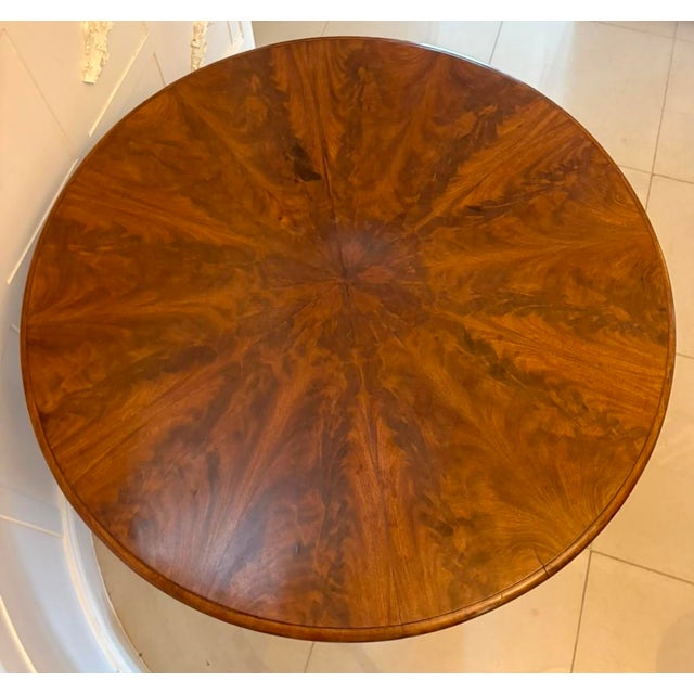 Early 19th Century Antique Regency Figured Mahogany 6-Seater Circular Tilt-Top Dining Centre Table, 1830 For Sale - Image 5 of 16