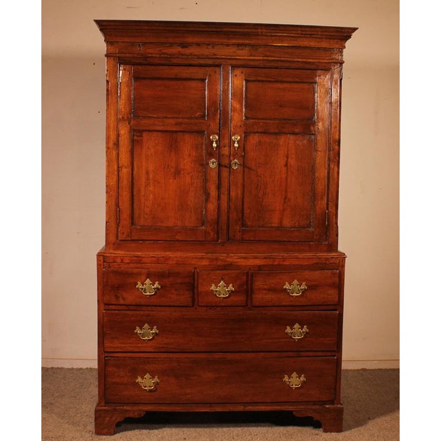 Small 18th Century Oak Linen Press For Sale - Image 12 of 12