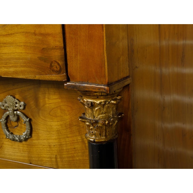 Wood Early 19th Century French Empire Fruitwood Four-Drawer Commode with Ebonized Corinthian Columns For Sale - Image 7 of 12