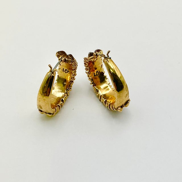 1980s Vintage Boho Chic Baltic Amber & Gold Tone Hoop Pierced Earrings - A Pair For Sale - Image 4 of 12
