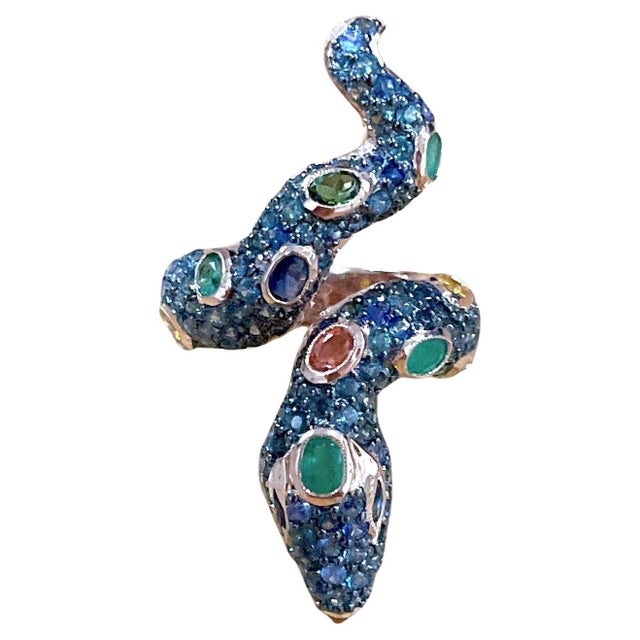 Bochic "Orient" Vintage Emerald & Fancy Sapphires Serpent Ring 18K & Silver For Sale - Image 10 of 18