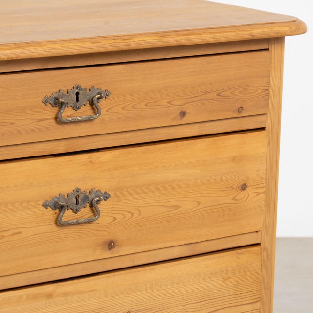 Early 20th Century Danish Waxed Pine Chest of Four Drawers For Sale - Image 10 of 16