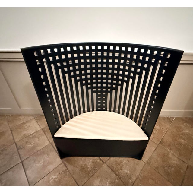 2000 - 2009 Charles Rennie Mackintosh’s Willow Throne by Cassina — A Masterwork of Early Modernism For Sale - Image 5 of 6