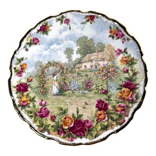 1986 Royal Albert a Celebration of the Old Country Rose Garden Plate For Sale