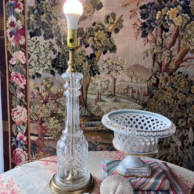 Traditional Vintage Frederick Cooper Chicago crystal table lamp // cut crystal // designer lamp // luxury interior design // 1980’s crystal lamp For Sale - Image 3 of 9