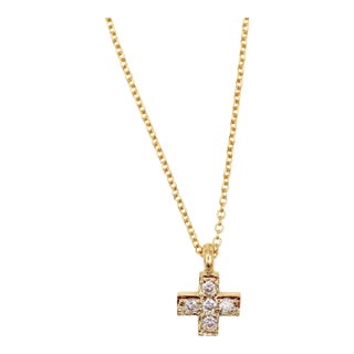 18k(750) Yellow Gold Natural Diamond Cross Pendant Necklace With Chain For Sale