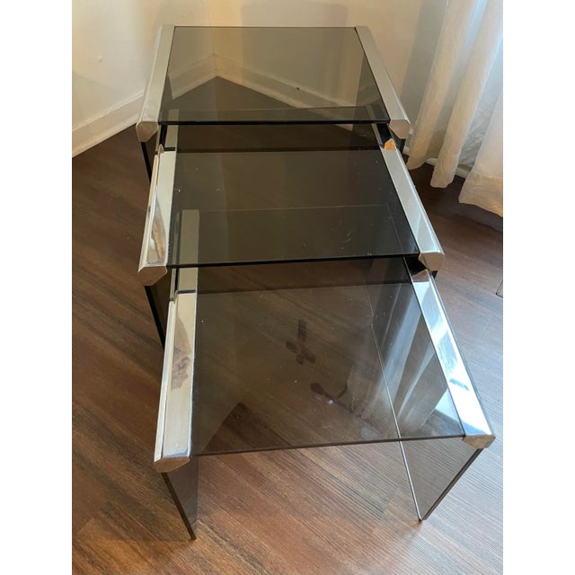 Metal 1970s Italian Chrome Nesting Coffee Tables With Smoked Glass Top- Pierangelo Gallotti - Set of 3 For Sale - Image 7 of 10