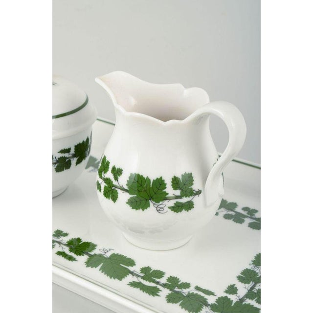 Meissen, tray with cream jug and sugar bowl, vine-leaf pattern, “voller grüner weinkranz” set consisting of porcelain...