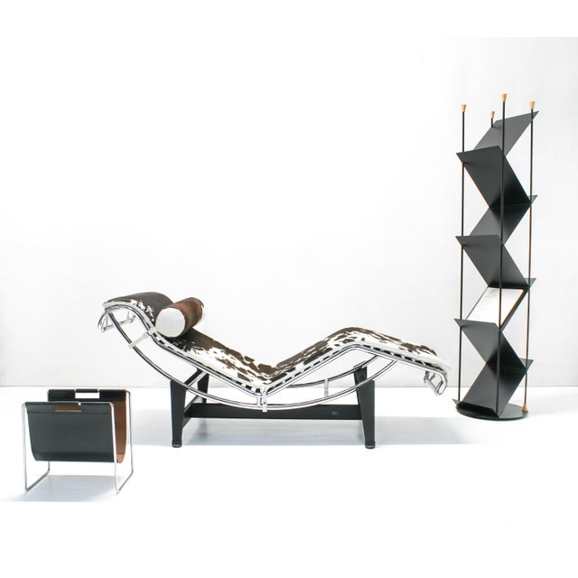 The classic LC4 lounge chair was designed by Charlotte Perriand in 1928 for the Salon d'Automne in Paris, 1929. Relaunched...