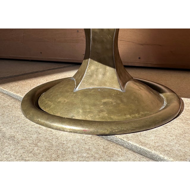 1920s Antique Art Deco Center Table in Wrought and Hammered Brass, Germany, 1920s For Sale - Image 5 of 11