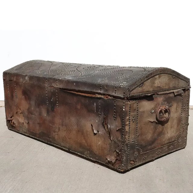 18th Century Portuguese Baroque Leather Studded Dome-Top Coffer Trunk For Sale In Denver - Image 6 of 13