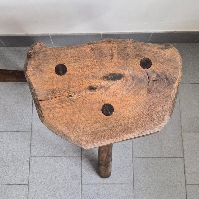 1970s Vintage Brutalist Tripod Stools in Oak from Marolles, 1970s, Set of 2 For Sale - Image 5 of 12