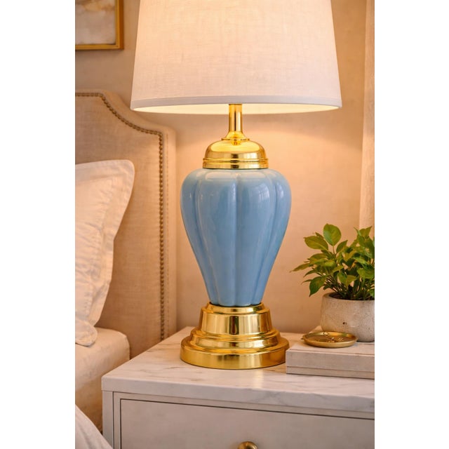 Hollywood Regency Vintage Blue Ceramic Table Lamp — Fluted Ginger Jar Form, Brass Base, Linen Shade (27” H) For Sale - Image 3 of 7