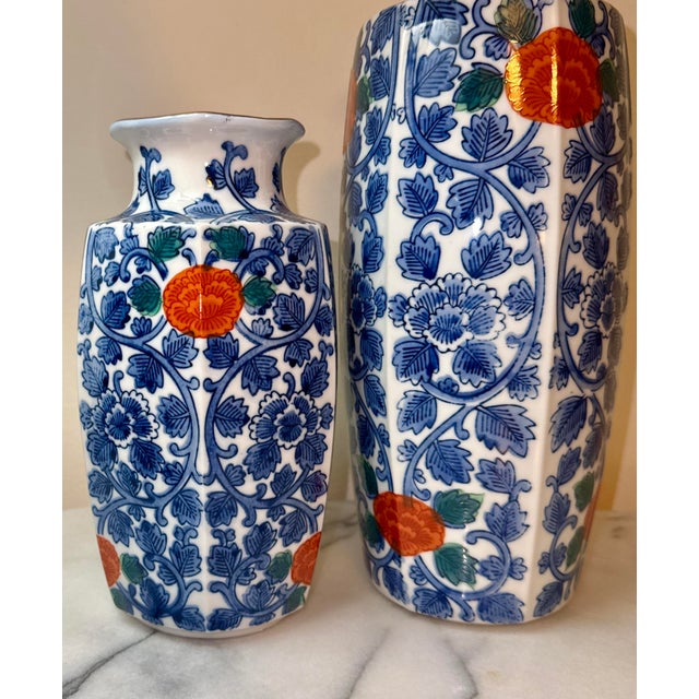 Mid 20th Century Vintage Chinoiserie Floral Vases - A Pair For Sale - Image 5 of 10