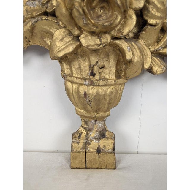 White Carved and Gilded Wooden Ornaments with Floral Bouquets, Set of 2 For Sale - Image 8 of 11