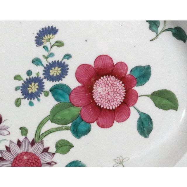 Chinoiserie Barr, Flight & Barr Worcester Porcelain Serving Dishes, Famille Rose Taste For Sale - Image 3 of 14