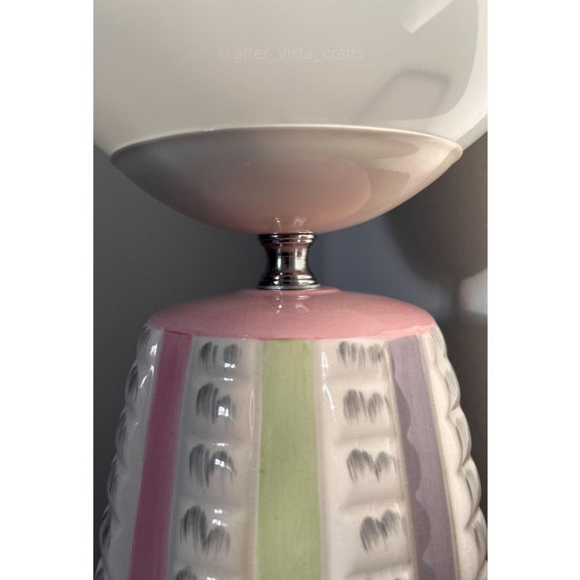 White Mid-Century Modern Ceramic Table Lamp, 1950s For Sale - Image 8 of 9