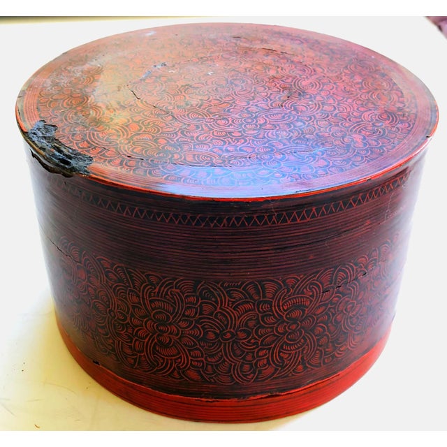 19th Century Lacquered Burmese Betel Nut Box For Sale In San Francisco - Image 6 of 6