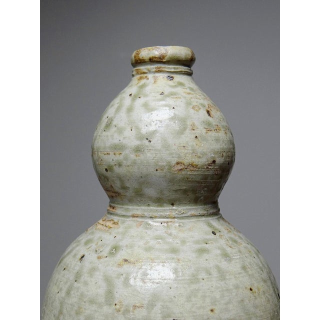 Small Japanese Double-Walled Ceramic Sake Flask from Iga, 1950s For Sale - Image 11 of 15