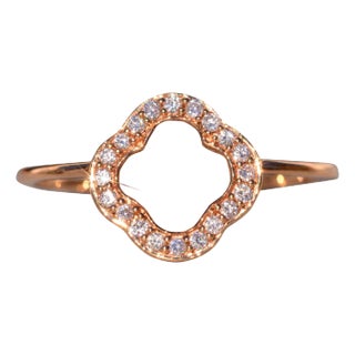 The Leederville: Clover Motif Ring in Rose Gold with Natural Diamonds For Sale