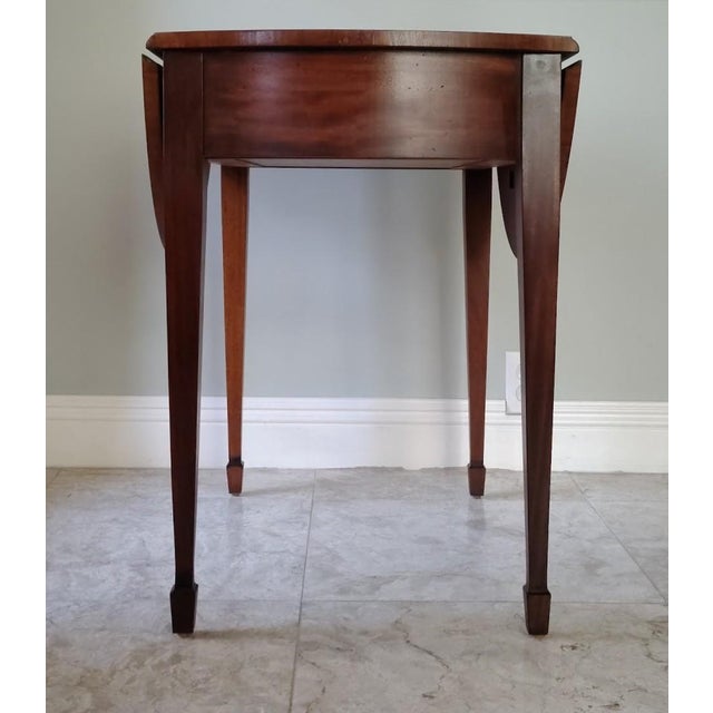 Wood Ethan Allen Federal Style Mahogany Inlaid Pembroke Drop Leaf Table. For Sale - Image 7 of 12