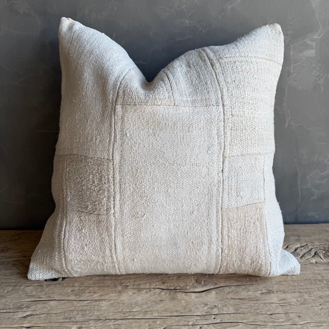 Size: 23" x 23" - Crafted from authentic vintage Turkish hemp rugs, each pillow is a one-of-a-kind statement piece rich in...