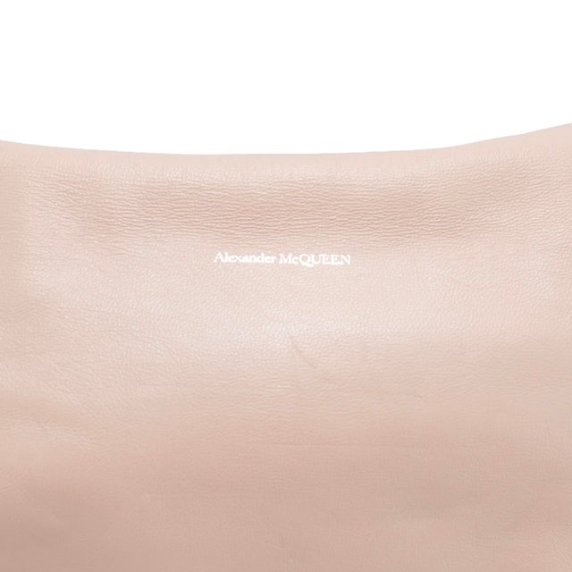 Alexander McQueen Rose Pink Skull Jewel Four-Ring Soft Leather Clutch Bag For Sale - Image 14 of 16