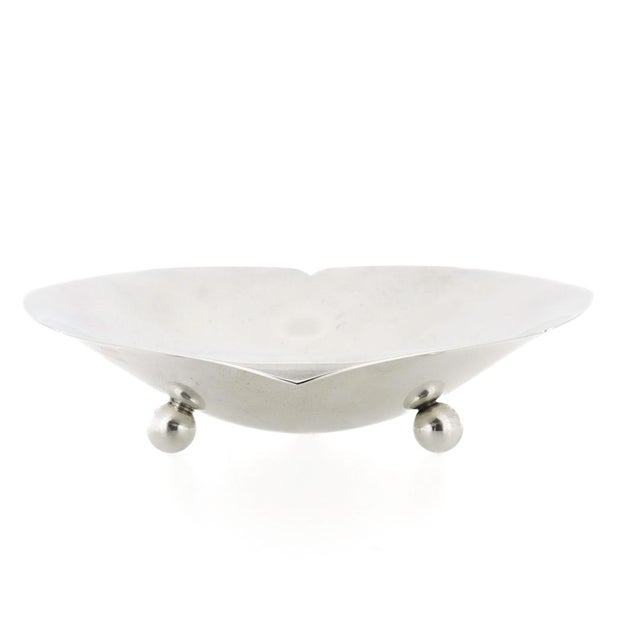 Mid 20th Century Tiffany & Co. Mid-Century Modern Sterling Silver Triangular Bowl or Vide Poche For Sale - Image 5 of 10