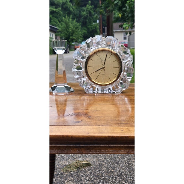 Vintage Linden Crystal Quartz Desk Clock With Faceted Glass Case For Sale - Image 6 of 12