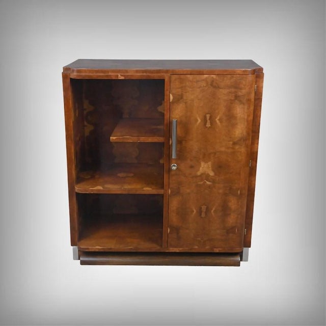 Art Deco Bibus in Elm Burl Veneer, 1920s, in Restored conditions. Designed 1920 to 1949