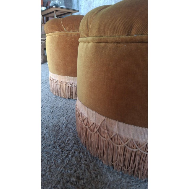 Wood Early 20th Century Napoleon III Ottoman in Ochre Velvet with Tufted Fringes For Sale - Image 7 of 9