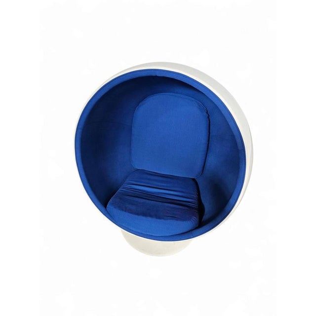 Fiberglass Ball Chair, 1980s For Sale - Image 6 of 18