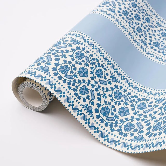 Schumacher Schumacher x Mark D. Sikes Jasmine Wallpaper in Indigo For Sale - Image 4 of 4