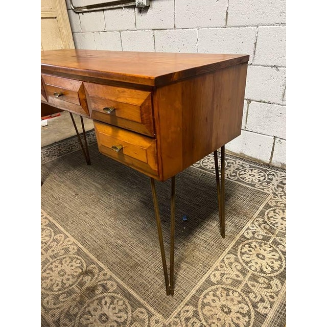 Brown Mid-Century Modern Floating Desk by Aristo-Bilt Furniture. For Sale - Image 8 of 13