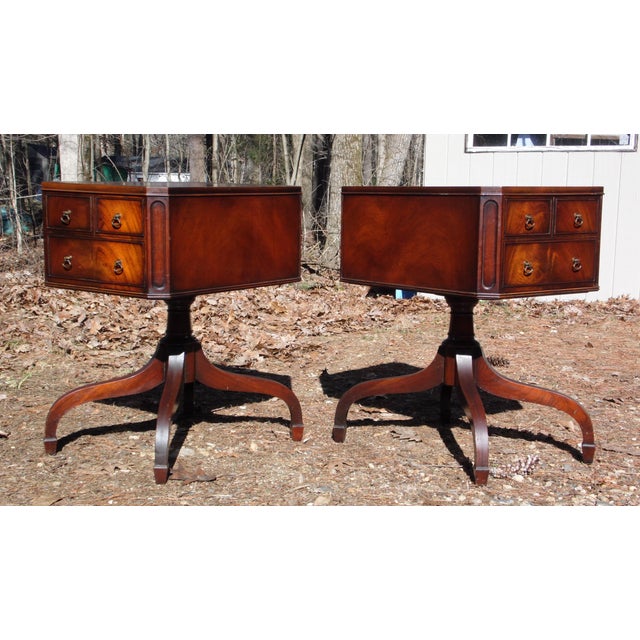Vintage Pair Weiman Federal Regency Mahogany Leather Top End Tables