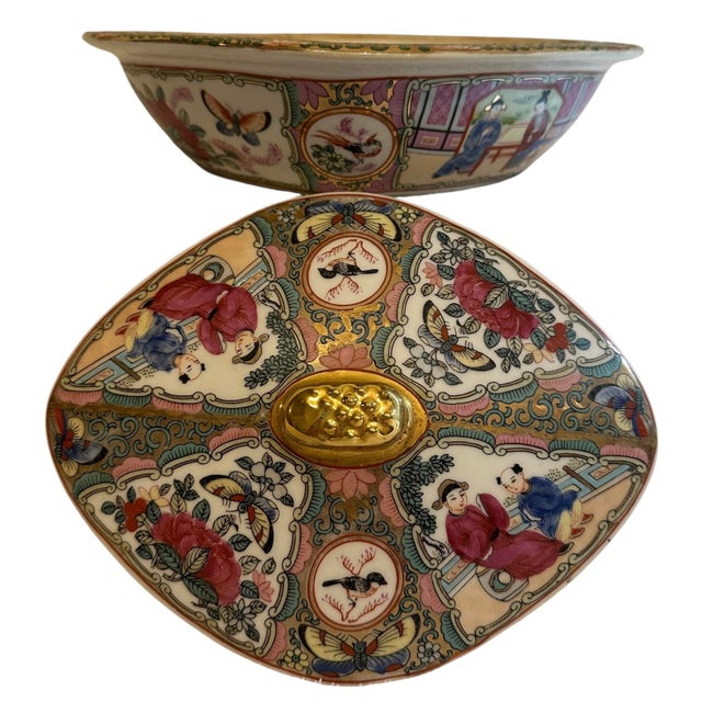 19th Century Chinese Famille Rose Medallion Porcelain Covered Dish For Sale - Image 9 of 11