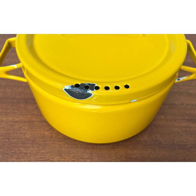 Mid-Century Modern Yellow Minimalist Enamel Pot by Seppo Mallat for Finel, Finland, 1960s For Sale - Image 18 of 18