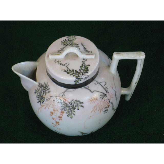 Mid 19th Century Satsuma Teapot Hand-Painted Vines & Blossoms Square Handle Japanese Meiji Period Signed For Sale - Image 9 of 18