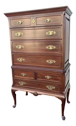 1980s Davis Cabinet Co Queen Anne Cherry Flat Top Highboy Chest of Drawers