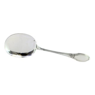Silver Ice Cream Scoop with Smooth Shell and Crimped Handle Reliefs For Sale