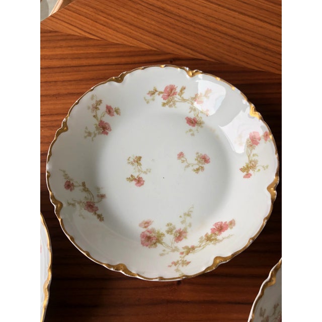 Antique Haviland Floral Coupe Bowls Limoges, France (1894-1931)-4 Piece Set For Sale In Houston - Image 6 of 12